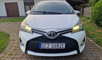 TOYOTA Yaris  | FWD (przód) | Manualna | 99 KM | Biały full