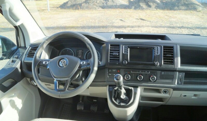 VOLKSWAGEN Transporter | 4×4 (stały) | Manualna | 150 KM | Biały full