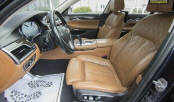 BMW Seria 7 | 4×4 (stały) | Automatyczna | 320 KM | Inny kolor full