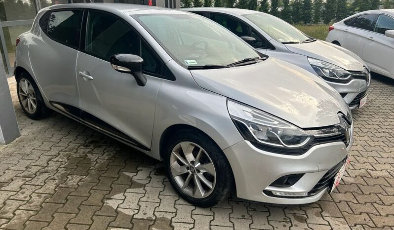 RENAULT Clio  | FWD (przód) | Manualna | 90 KM | Srebrny full