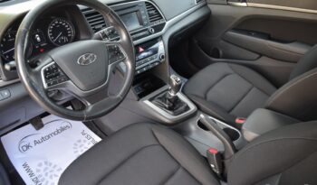 HYUNDAI Elantra | FWD (przód) | Manualna | 128 KM | Czarny full