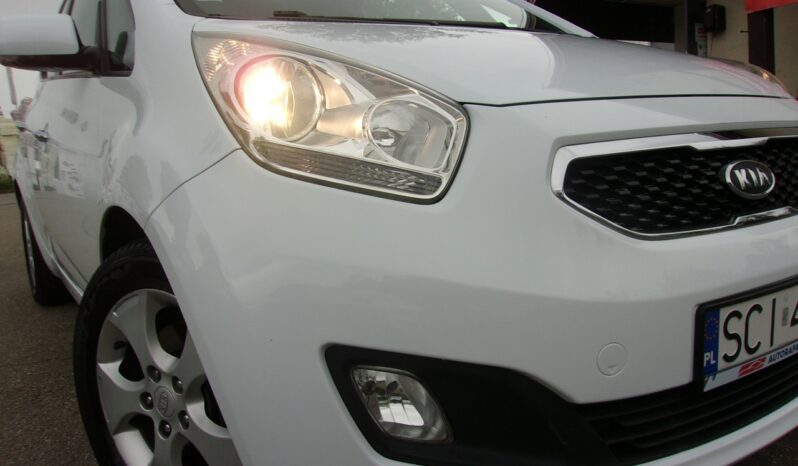 KIA Venga  | FWD (przód) | Manualna | 90 KM | bialy full