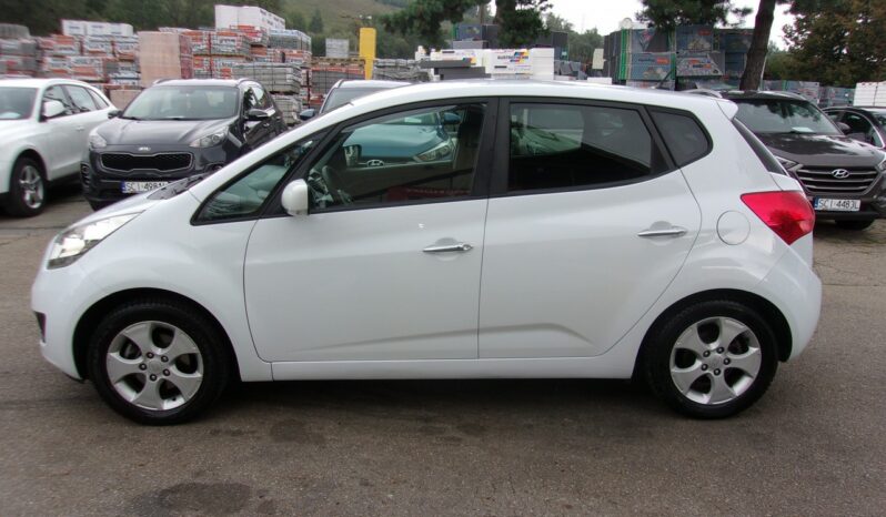 KIA Venga  | FWD (przód) | Manualna | 90 KM | bialy full