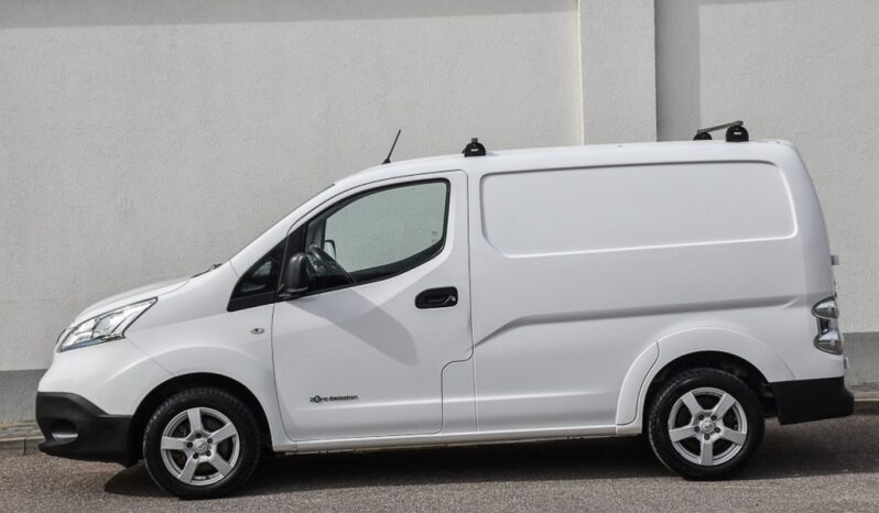 NISSAN NV200 |  | Automatyczna | 109 KM | Biały full