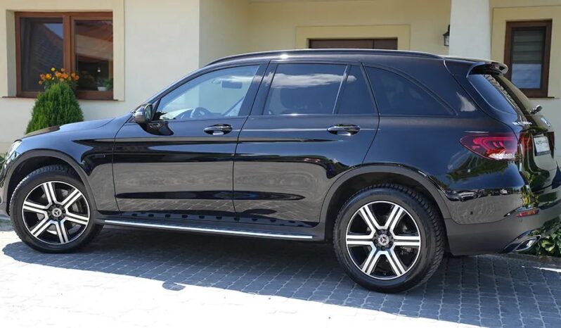 MERCEDES-BENZ GLC  | 4×4 (stały) | Automatyczna | 211 KM | Czarny full