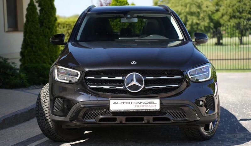 MERCEDES-BENZ GLC  | 4×4 (stały) | Automatyczna | 211 KM | Czarny full