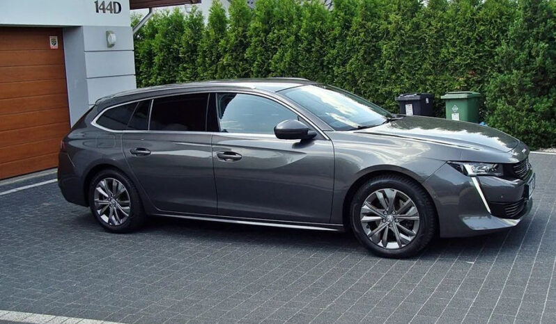 PEUGEOT   508     180 KM    Automatyczna    FWD (przód)    Szary full