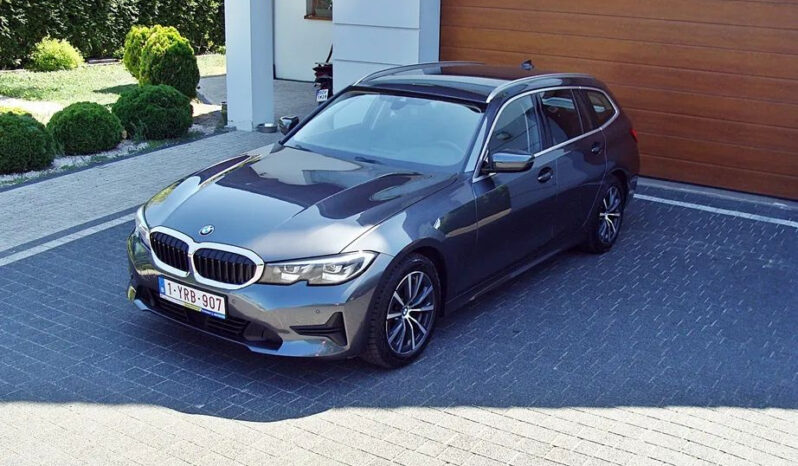 BMW   Seria 3    150 KM    Automatyczna    RWD (tył)    Szary full