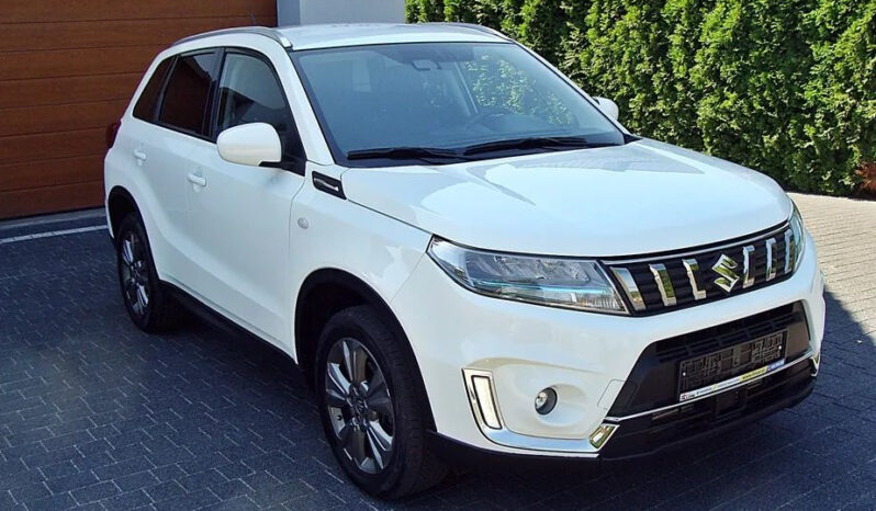 SUZUKI   Vitara     129 KM    Manualna    FWD (przód)    Biały full