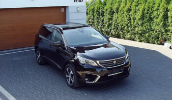 PEUGEOT   5008     120 KM    Automatyczna    FWD (przód)    Czarny full