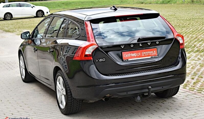 VOLVO V60  | FWD (przód) | Manualna | 136 KM | Czarny full