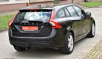 VOLVO V60  | FWD (przód) | Manualna | 136 KM | Czarny full