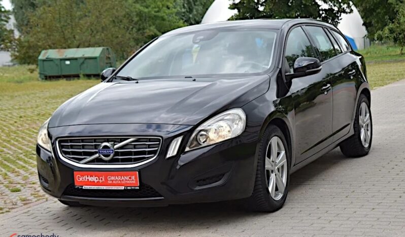 VOLVO V60  | FWD (przód) | Manualna | 136 KM | Czarny full