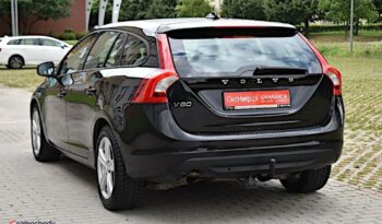 VOLVO V60  | FWD (przód) | Manualna | 136 KM | Czarny full