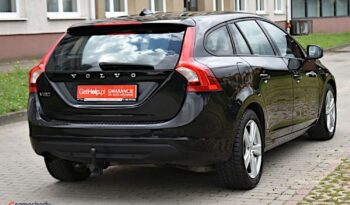 VOLVO V60  | FWD (przód) | Manualna | 136 KM | Czarny full