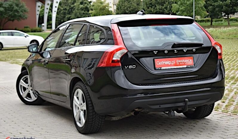 VOLVO V60  | FWD (przód) | Manualna | 136 KM | Czarny full