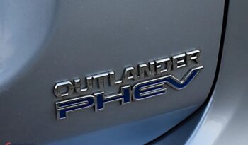 MITSUBISHI Outlander  | 4×4 (doł. automatycznie) | Automatyczna | 121 KM | Inny kolor full