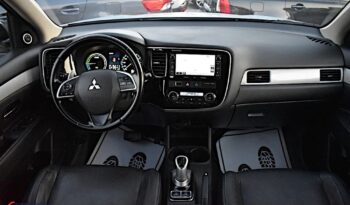 MITSUBISHI Outlander  | 4×4 (doł. automatycznie) | Automatyczna | 121 KM | Inny kolor full