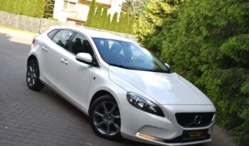 VOLVO V40  | FWD (przód) | Manualna | 120 KM | Biały full