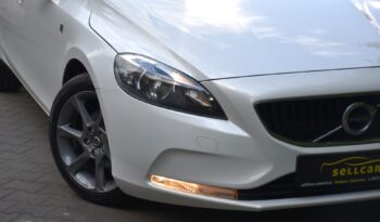 VOLVO V40  | FWD (przód) | Manualna | 120 KM | Biały full