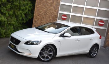 VOLVO V40  | FWD (przód) | Manualna | 120 KM | Biały full