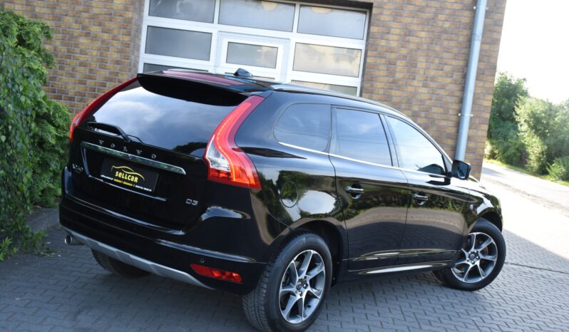 VOLVO XC60 | FWD (przód) | Automatyczna | 150 KM | Czarny full