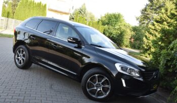 VOLVO XC60 | FWD (przód) | Automatyczna | 150 KM | Czarny full