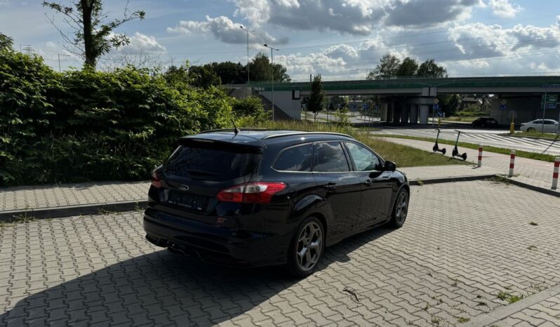 FORD Focus  | FWD (przód) | Manualna | 250 KM | Czarny full