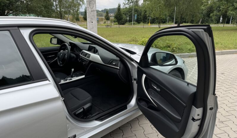 BMW Seria 3 | RWD (tył) | Automatyczna | 183 KM | Srebrny full