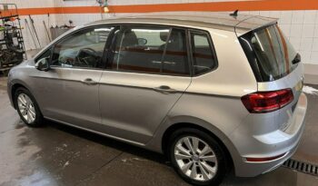 VOLKSWAGEN Golf Sportsvan  | FWD (przód) | Manualna | 131 KM | Srebrny full