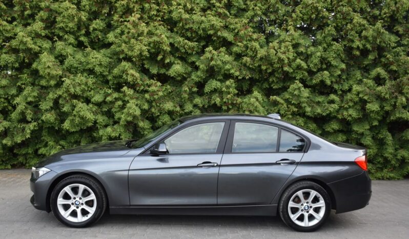 BMW Seria 3 | RWD (tył) | Manualna | 116 KM | Szary full