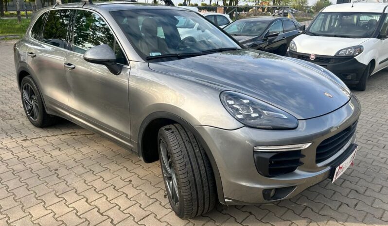 Porsche Cayenne | 4×4 (stały) | Automatyczna | 300 KM | Szary full