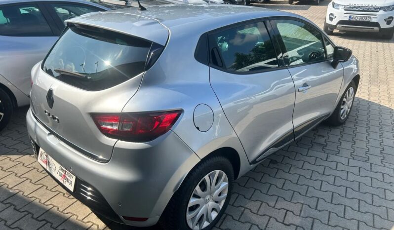 RENAULT Clio  | FWD (przód) | Manualna | 90 KM | Srebrny full