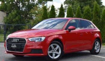 AUDI   A3     150 KM    Manualna    FWD (przód)    Czerwony full