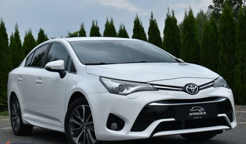 TOYOTA   Avensis     147 KM    Automatyczna    FWD (przód)    Biały full