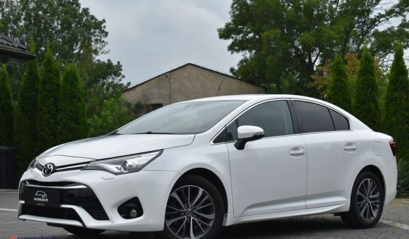 TOYOTA   Avensis     147 KM    Automatyczna    FWD (przód)    Biały full