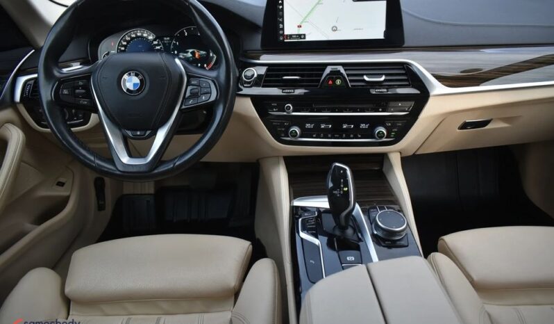 BMW   Seria 5    190 KM    Automatyczna    4×4 (doł. automatycznie)    Szary full