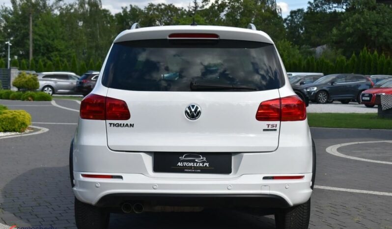 VOLKSWAGEN   Tiguan     160 KM    Manualna    4×4 (doł. automatycznie)    Biały full