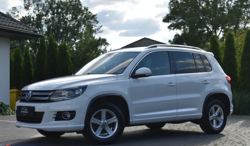 VOLKSWAGEN   Tiguan     160 KM    Manualna    4×4 (doł. automatycznie)    Biały full