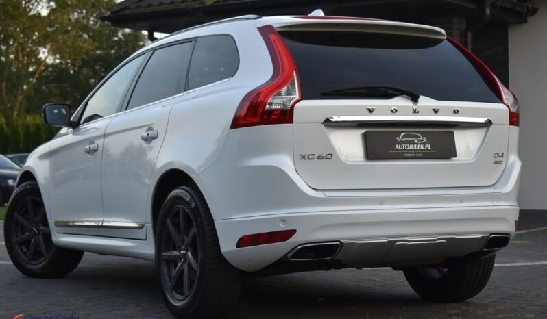 VOLVO   XC 60    163 KM    Manualna    4×4 (doł. automatycznie)    Biały full