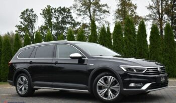 VOLKSWAGEN   Passat     220 KM    Automatyczna    4×4 (stały)    Czarny full