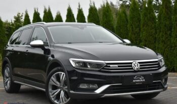 VOLKSWAGEN   Passat     220 KM    Automatyczna    4×4 (stały)    Czarny full