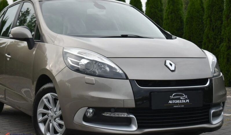 RENAULT   Scenic     110 KM    Manualna    FWD (przód)    Brązowy full