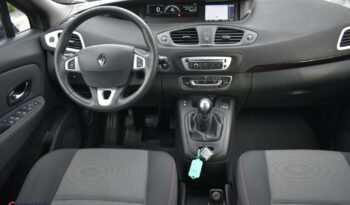 RENAULT   Scenic     110 KM    Manualna    FWD (przód)    Brązowy full