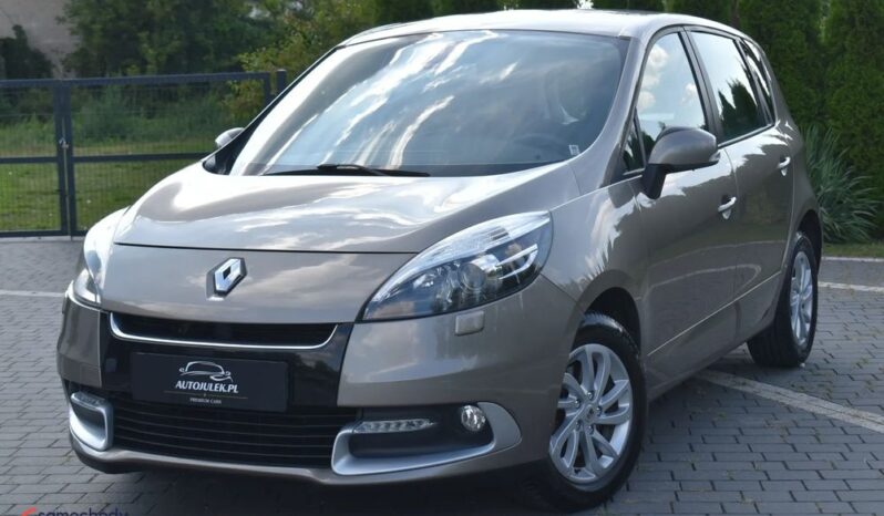 RENAULT   Scenic     110 KM    Manualna    FWD (przód)    Brązowy full