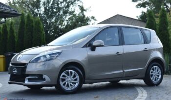 RENAULT   Scenic     110 KM    Manualna    FWD (przód)    Brązowy full