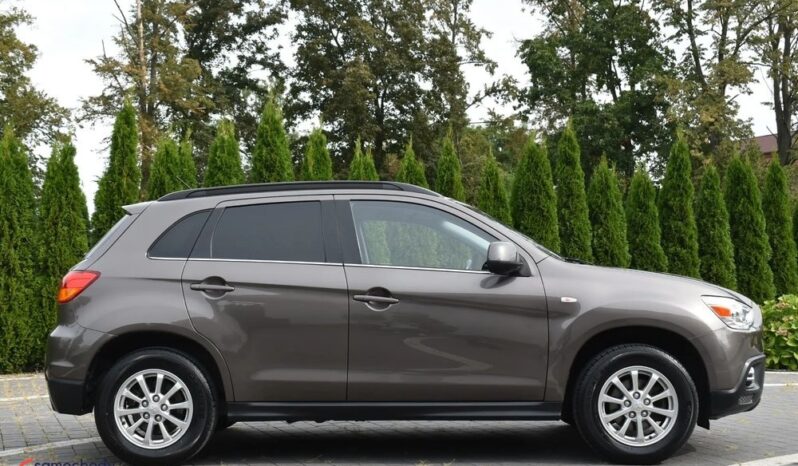 MITSUBISHI   ASX     117 KM    Manualna    FWD (przód)    Brązowy full