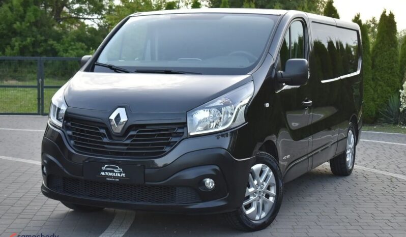 RENAULT   Trafic     120 KM    Manualna    FWD (przód)    Czarny full