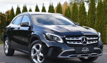 MERCEDES-BENZ   GLA     156 KM    Manualna    FWD (przód)    Czarny full