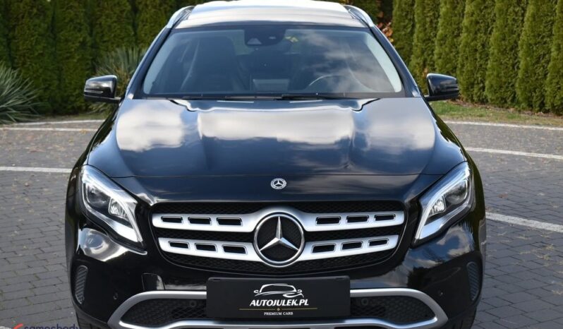 MERCEDES-BENZ   GLA     156 KM    Manualna    FWD (przód)    Czarny full